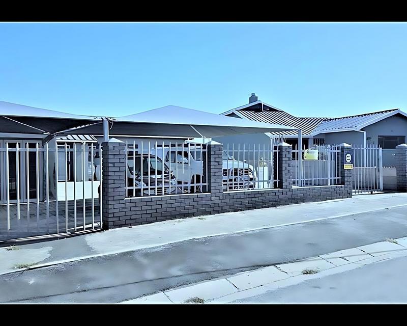 5 Bedroom Property for Sale in Da Nova Western Cape